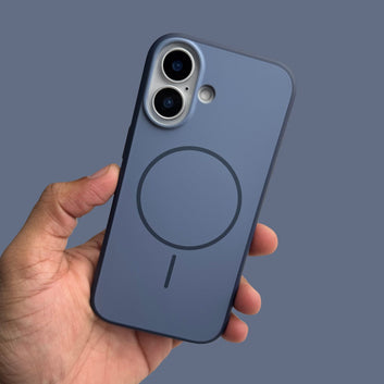 iPhone 17 Back Cover / Premium Silicone Case